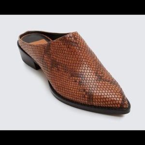 Dolce Vita Aven Point Toe Mules
